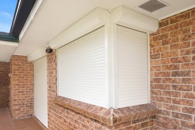 Window roller shutter